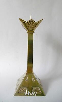 PIQUE CIERGE ART DECO MODERNISTE, BRONZE CISELE et LAITON, H=33,5 cm, circa 1930