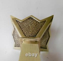 PIQUE CIERGE ART DECO MODERNISTE, BRONZE CISELE et LAITON, H=33,5 cm, circa 1930