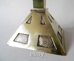 PIQUE CIERGE ART DECO MODERNISTE, BRONZE CISELE et LAITON, H=33,5 cm, circa 1930