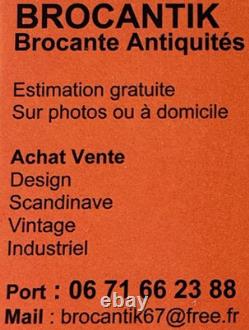 Paire d'appliques art déco en bronze doré a deux lumières