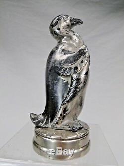 Rare Bouchon De Radiateur Art Deco Automotive Mascot Car Pingouin Bronze Argente