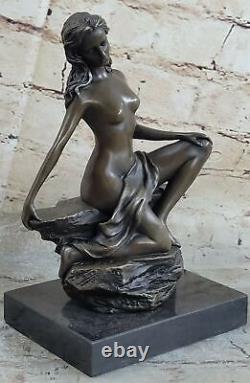 Rare Exquis Art Déco Bronze Chair Femelle Figurine Sur Marbre Base Solde