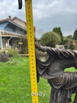 Sculpture Art deco en bronze Danseuse à la Draperie