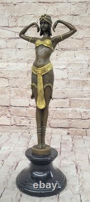 Sculpture En Bronze Après Chiparus Peinte Art Déco Femme Robe Figurine Signée