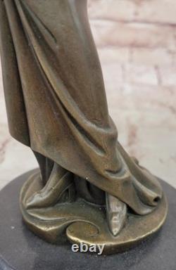 Sculpture En Bronze Art Déco Fille Dansante Arabe Signée Mavchi Deal