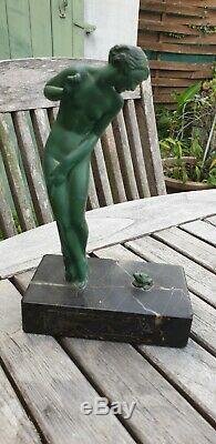 Sculpture En Bronze Art Deco Raymonde Guerbe Femme A La Grenouille Patine Verte