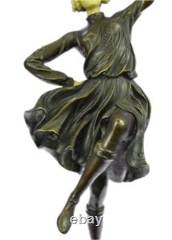 Sculpture En Bronze De Danseuse Tsigane Art Déco À Vendre