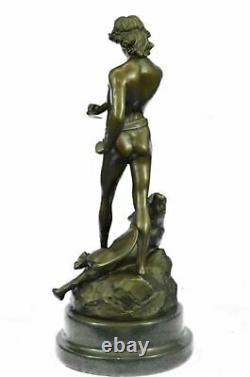 Sculpture Statue Lion Victoire Art Déco Nouveau Style Bronze Fonte Figurine
