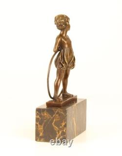 Sculpture bronze Art Déco fille avec cercle Hoop Girl d'après Ferdinand Preiss