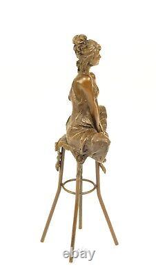 Sculpture bronze Art Déco semi nue femme sur tabouret d'après Pierre Collinet