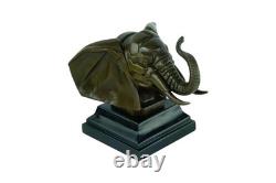 Sculpture d'une Tête d'éléphant en bronze Art déco d'après F. Bazin