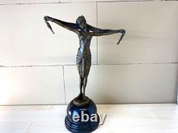 Sculpture en bronze Art Déco danseuse avec écharpe d'après Demetre Chiparus
