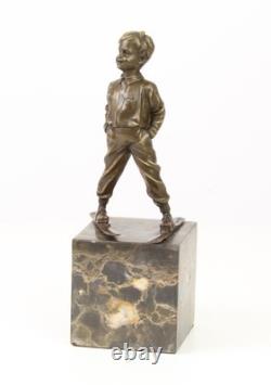 Sculpture en bronze Art déco un garçon avec des skis d'après Ferdinand Preiss