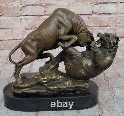 Signée Bull Vs Grizzly Ours Bronze Sculpture Statue Art Déco Stock Marché Solde