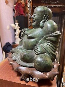 Statue Bouddha bronze à patine verte Chine sur socle bois époque Art Déco