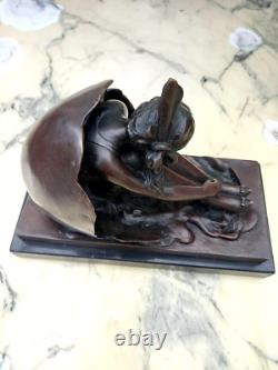 Statue Bronze Style Art Deco-jeune Femme Sortant D'un Oeuf-d'apres Bruno Zach