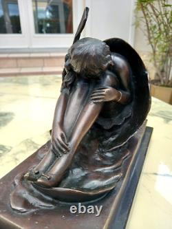 Statue Bronze Style Art Deco-jeune Femme Sortant D'un Oeuf-d'apres Bruno Zach