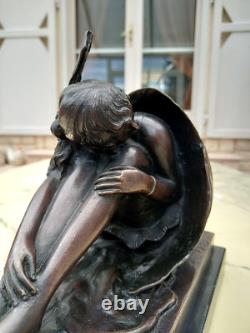 Statue Bronze Style Art Deco-jeune Femme Sortant D'un Oeuf-d'apres Bruno Zach
