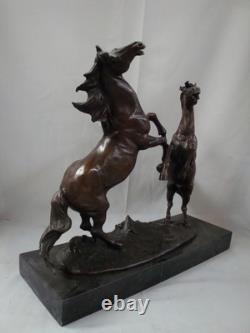 Statue Sculpture Cheval Animalier Style Art Deco Style Art Nouveau Bronze massif