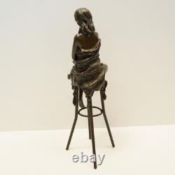 Statue Sculpture Demoiselle Sexy Style Art Deco Style Art Nouveau Bronze massif