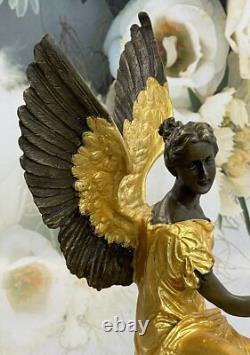 Statue Sculpture Winged Victoire Art Déco Style Art Nouveau Style Bronze Fonte