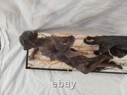 Statue bronze Art Déco femme allongée oiseau tourterelle chien berger allemand