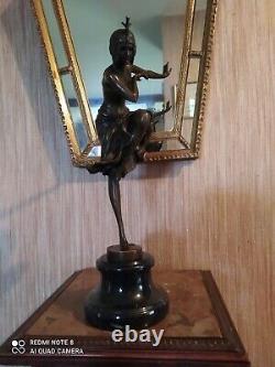 Statuette Danseuse en Bronze Style Art Déco d'après Chiparus Paris