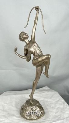 Statuette Femme en bronze argenté art deco Le Falgays