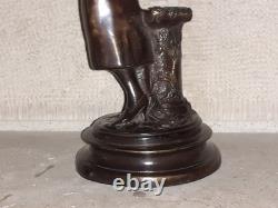 Statuette bronze femme élégante au petit chien style 1920 Années Folles ART DECO