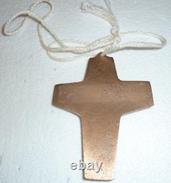 Superbe croix pectorale africaniste suisse ou belge d'époque art déco en bronze
