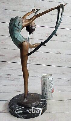 Véritable Bronze Art Déco Marron Et Vert Patine Édition Limitée Gymnaste Statue