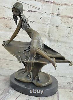 Vintage Bronze Chair Nymphe Sculpture-Art Déco Figurine Par Mavchi Décor Nr